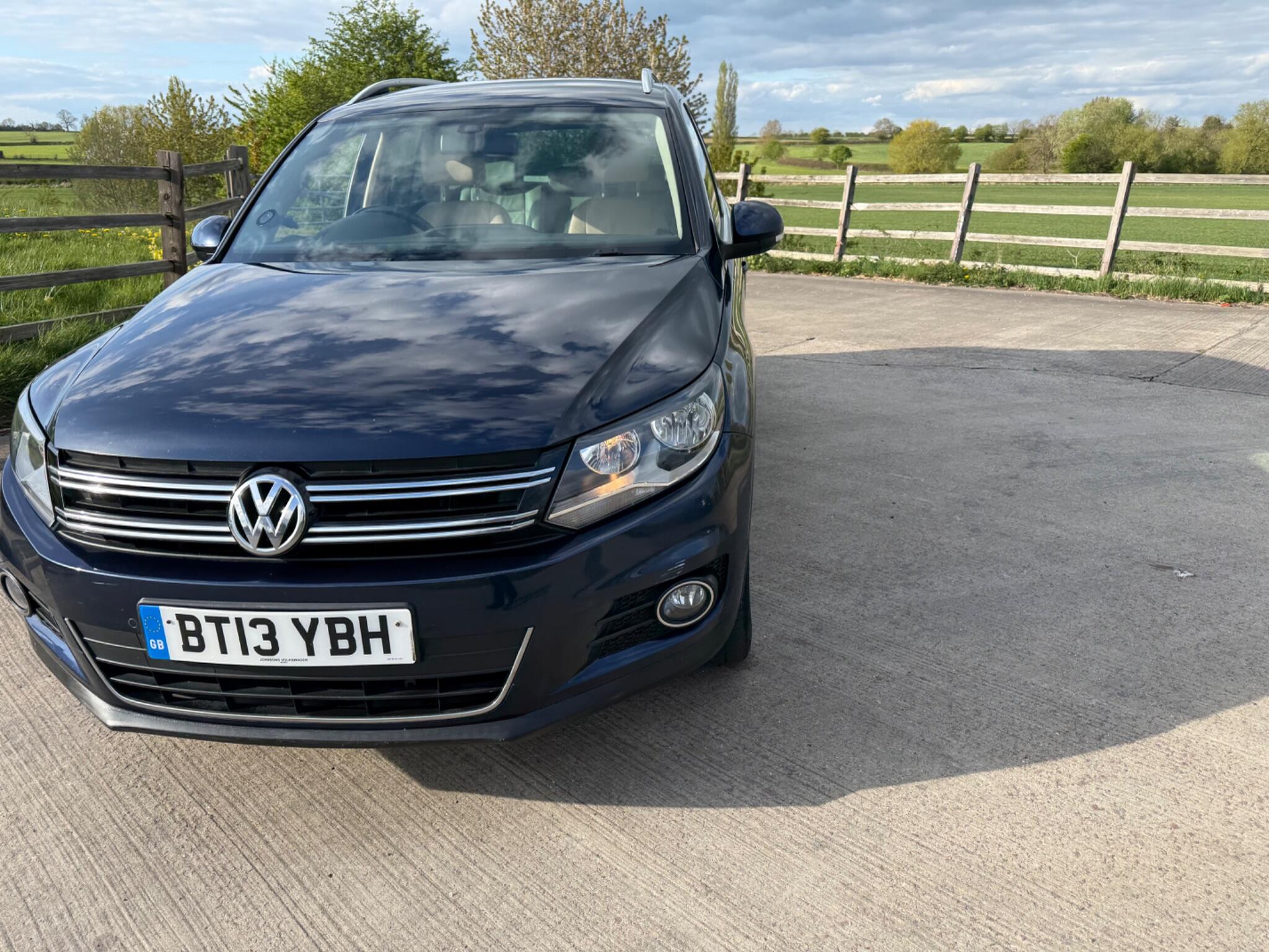 Volkswagen Tiguan 2.0 TDI BlueMotion Tech SE 4WD Euro 5 (s/s) 5dr — photo 53 of 100